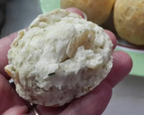 Foto del paso 3 de la receta: Pancitos de cebolla y orégano express(con harina leudante)
