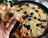 Foto del paso 4 de la receta: Pizza integral en panificadora sabor cuatro quesos y arándanos