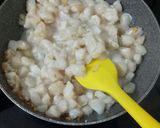 Hình bước làm 3 của món Đậu Rồng Xào Cồi Sò Điệp