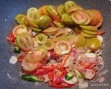 Foto langkah ke 6 dari resep Teri (Panggang) & Cumi Asin (Rebus) Tomat Ijo.