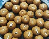 A picture of step 12 of Besan ke laddo.