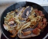 Foto del paso 5 de la receta: Lomos de merluza a mi manera