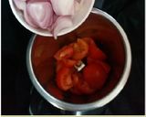 A picture of step 2 of Chana masala.