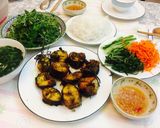 Hình bước làm 7 của món Cá trê nướng nghệ, cuốn bún