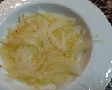 Foto del paso 1 de la receta: Montadito de bacalao con cebolla