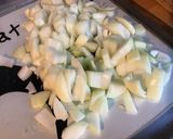 Une image de l'étape 2 de Sauces aux piments antillais à la citronnelle,sarriette,oignons,ail et persil.
