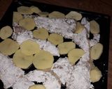 Foto del paso 3 de la receta: Merluza con papas al horno