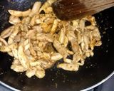 A picture of step 2 of Chicken Fajita Sandwich 😋.