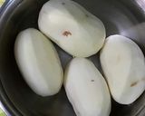 Foto del paso 3 de la receta: Tortilla de patatas con echalotes francesas confitadas