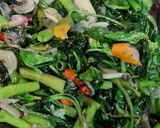 Foto langkah ke 3 dari resep Tumis sayur menado..