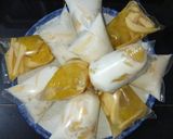 Hình bước làm 8 của món Yogurt đá bịch mít thơm