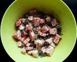 A picture of step 1 of Paneer Methi Omelette.