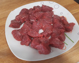 Foto del paso 1 de la receta: Papas con carne en olla gm D