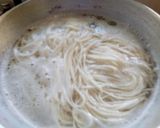 A picture of step 2 of Hakka noodles.