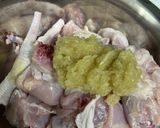 Foto langkah ke 2 dari resep Ayam Goreng Bawang Putih.