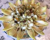 Une image de l'étape 9 de Salade d'endives aux pistaches, abricots secs et tomates séchées.