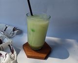 Foto langkah ke 3 dari resep Matcha Sparkle.