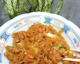 Foto langkah ke 5 dari resep Kwetiau goreng.