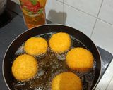 Foto langkah ke 6 dari resep Roti Goreng Isi Ayam (Donat Ayam) tanpa ulen.