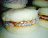 Foto del paso 1 de la receta: Alfajores de maicena con aceite, riquísimos!!