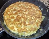 Foto del paso 10 de la receta: Tortilla de patatas con filetes pechugas asadas