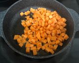 சக்கரை வல்லி கிழங்கு கரி 🍠 (Sarkaraivalli kizhangu kari Recipe in Tamil) ரெசிபி ஸ்டேப் 3 புகைப்படம்