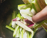 நாஞ்சில் நாட்டு ஸ்பெஷல் அவியல் (Aviyal recipe in tamil) ரெசிபி ஸ்டேப் 2 புகைப்படம்