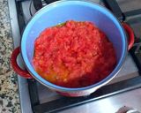 Foto del paso 1 de la receta: Huevos revueltos con tomate natural y curry rojo panang