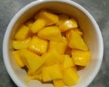 A picture of step 4 of Mango Yoghurt💛😋.