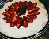 Foto del paso 12 de la receta: Cheesecake de frutillas 🍓y leche condensada sin horno
