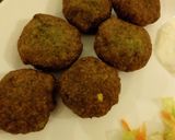 A picture of step 5 of Spinach & green grams bhajia#endofyearchallenge.