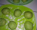 Foto langkah ke 4 dari resep Roti Sobek Pandan.