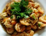 รูปขั้นตอนการทำที่ 4 ของ กุ้งทอดผัดสามเกลอ