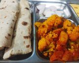 दही आलू गोभी फ्रायड भाजी (Dahi Aloo Gobi Fry Bhaji Recipe In Marathi) रेसिपी स्टेप 1 फोटो