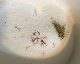 صورة لخطوة 1 من وصفة حلاوة حليب (چكليتية)