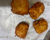 சீஸி கார்ன் பொட்டேட்டோ நக்கட்ஸ் ரெசிபி ஸ்டேப் 9 புகைப்படம்