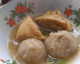 Foto langkah ke 5 dari resep Baso dan Tahu Baso Kuah.