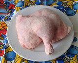 Foto del paso 1 de la receta: Traseros de pollo con cebolla caramelizada