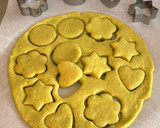 A picture of step 7 of Avocado Biscuits.