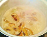 Foto del paso 13 de la receta: Salchichas al vino blanco con alcachofas y champiñones