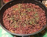 Une image de l'étape 15 de Haricots azuki aux tomates roses, coriandre et punjabi pachranga.