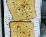 A picture of step 2 of Chicken cheese pasta with garlic bread.