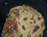 A picture of step 5 of Paneer aloo liphaha parantha.