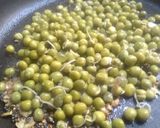 A picture of step 2 of Sprouted Green Peas Sundal.