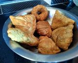 A picture of step 9 of UP Special Samosa.