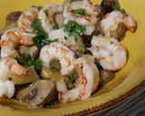 Foto del paso 8 de la receta: Rehogado de gambas con setas