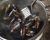 Foto del paso 2 de la receta: Mejillones al vapor