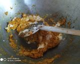 A picture of step 2 of Malai prawn.