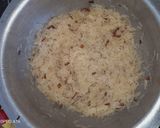 A picture of step 2 of Braised rice.