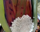 Foto langkah ke 4 dari resep Bacang Ketan Isi Ayam Telur Asin.